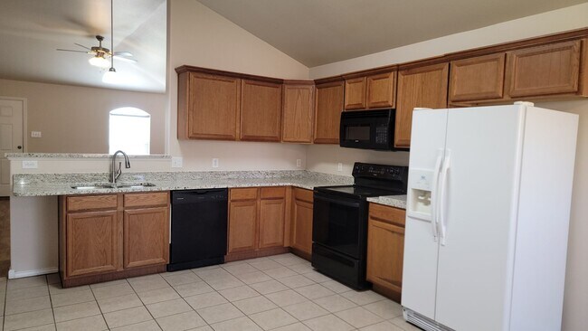 Foto del edificio - 3/2/2 in Frenship ISD