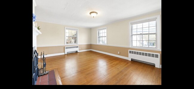 Foto del edificio - 100 Wildwood Ave