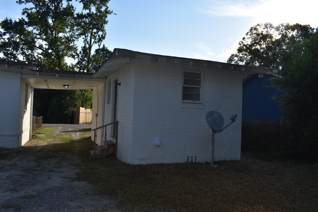 Building Photo - 1935 Kratha Dr