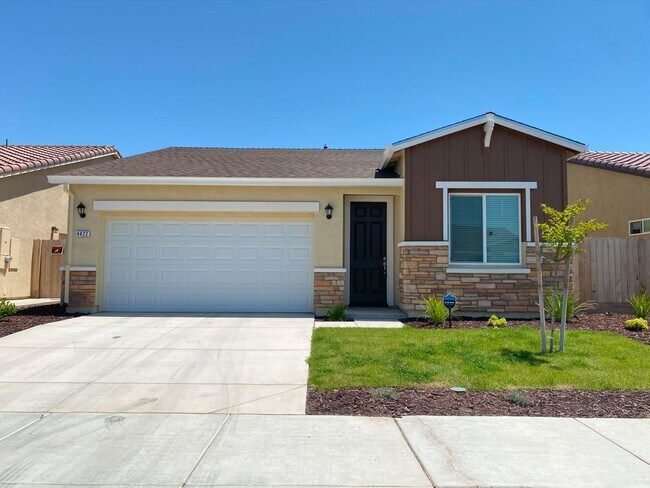 Building Photo - 4422 Andrea Dr