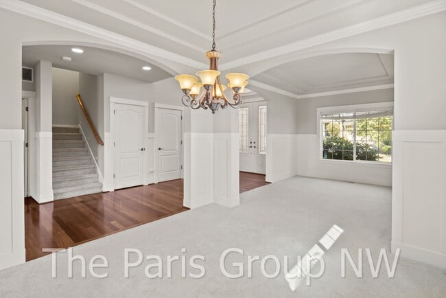 Building Photo - Stunning 3438sf Newcastle Craftsman Near T...