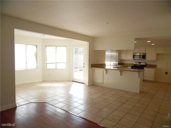 Building Photo - 4 br, 3 bath House - 1412 Larsen Ln