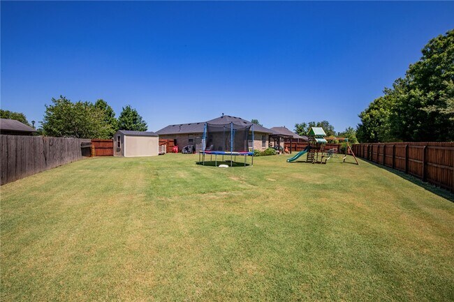 Building Photo - 3739 W Mahogany Dr