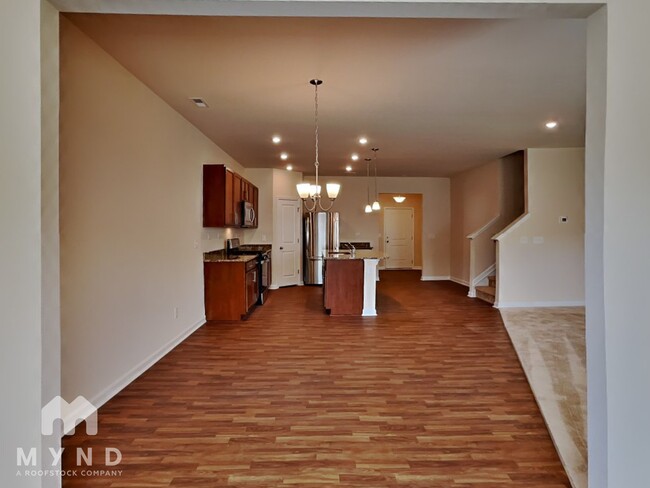 Building Photo - 4020 Table Rock Dr