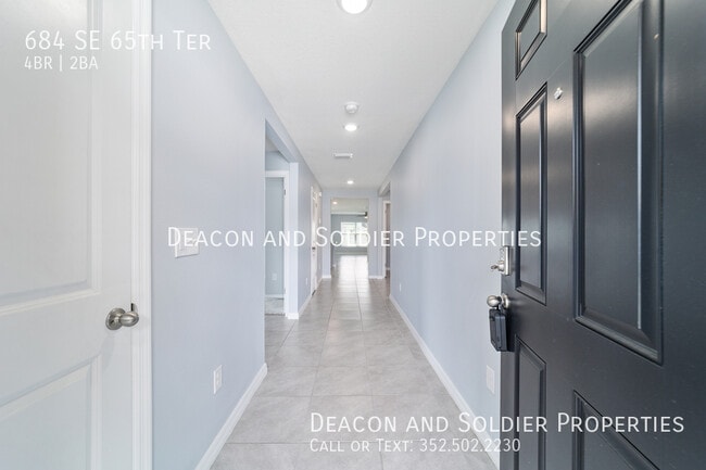 Building Photo - 684 SE 65th Terrace