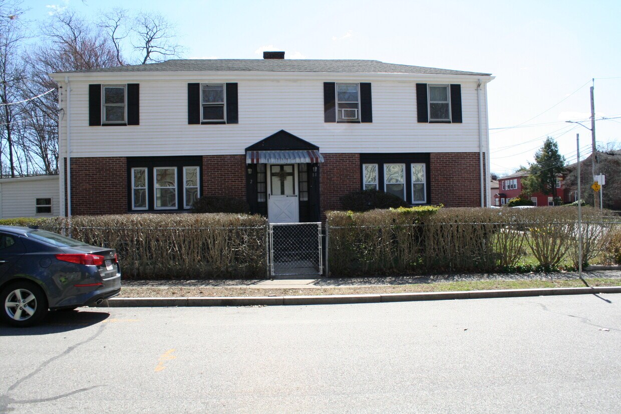 111 Gladeside Ave, Boston, MA 02126 Townhome Rentals in Boston MA