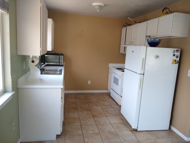 Building Photo - 2530 500 E
