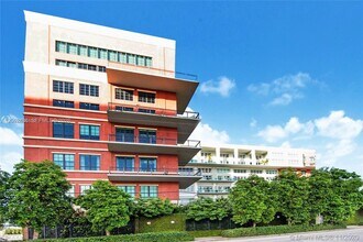 Building Photo - 1749 NE Miami Ct