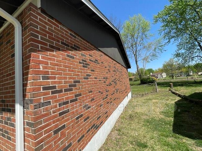 Building Photo - 2331 Lost Hollow Ct