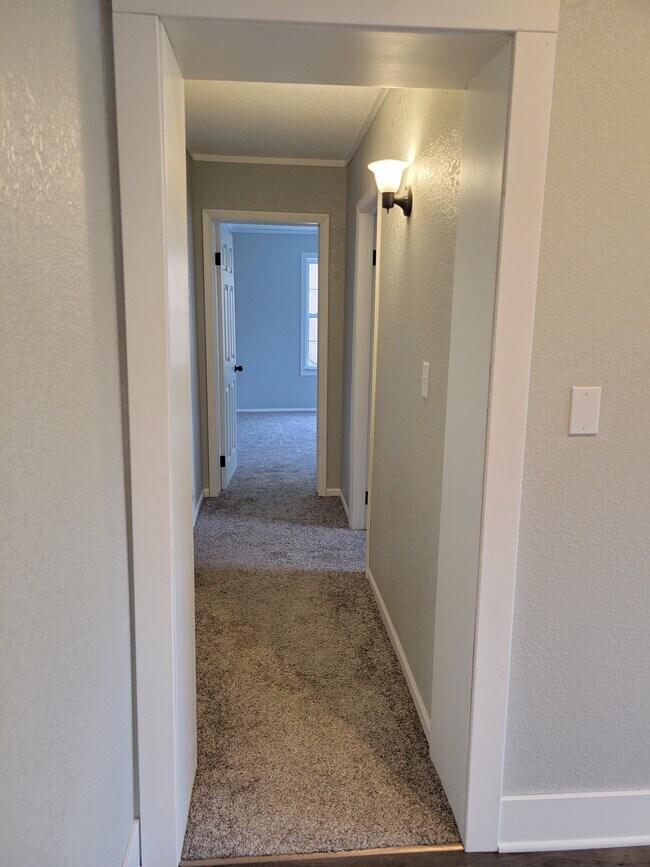 313 Kettle Moraine Dr S, Slinger, WI 53086 Townhome Rentals in