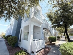 Building Photo - 2201 Ramsgate Dr