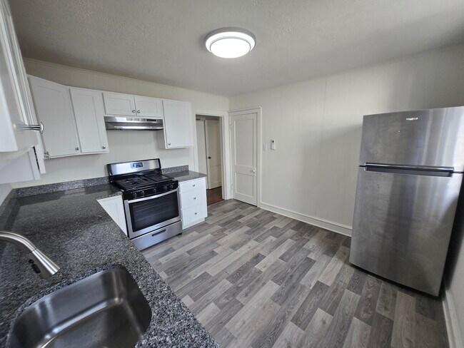 Photo - 38 S Main St Apartment