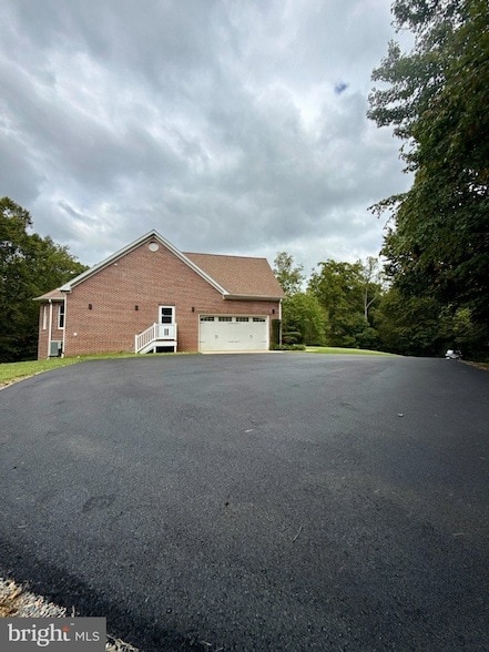 Building Photo - 11325 Wicomico Oaks Pl