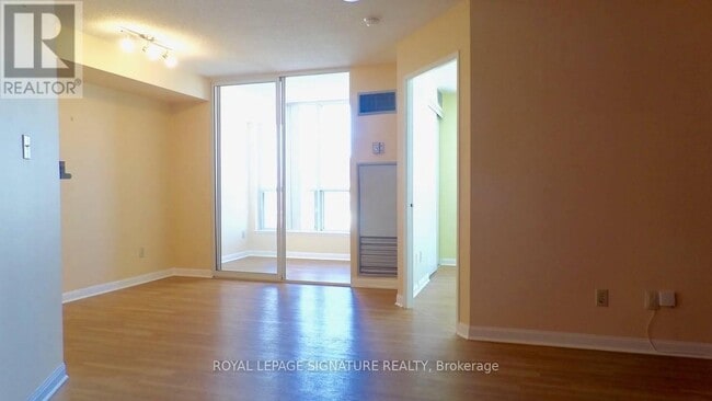 Building Photo - 24 Wellesley St W