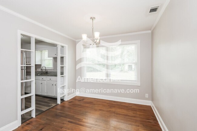 Foto del edificio - 2128 Crosley St