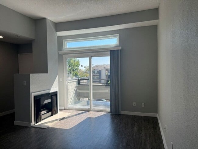 Interior Photo - River House Apartments