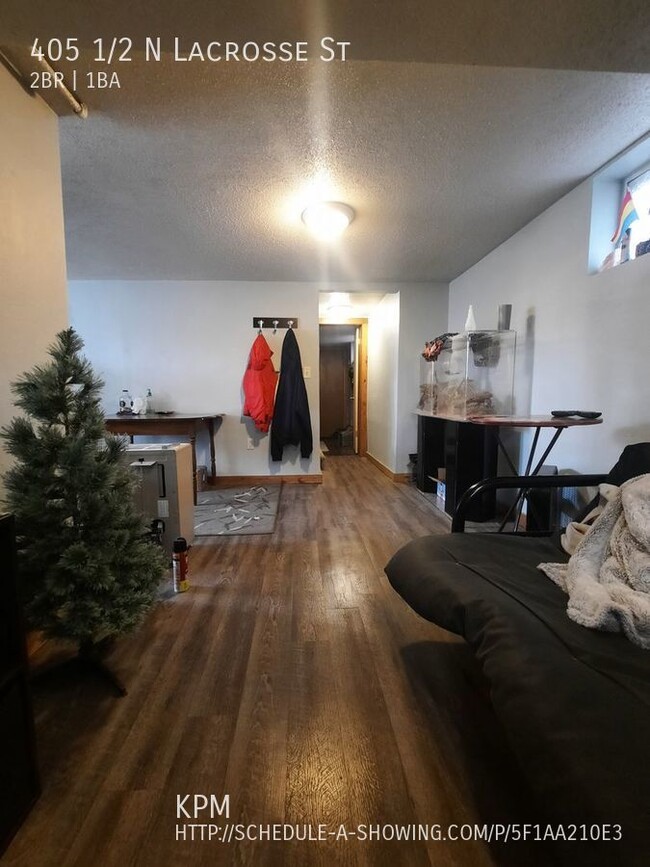 Building Photo - 2 BED | 1 BATH | BASEMENT APARTMENT | NORTH