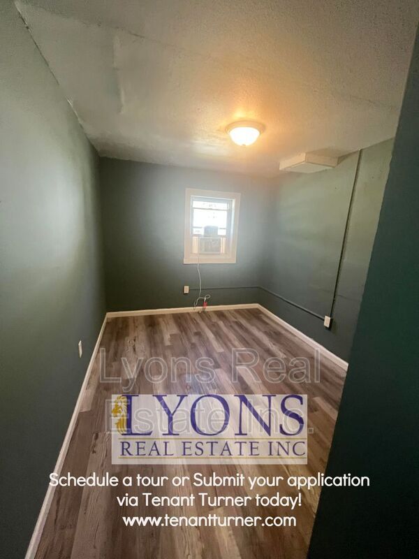 Foto del edificio - 917 Pineknot Rd