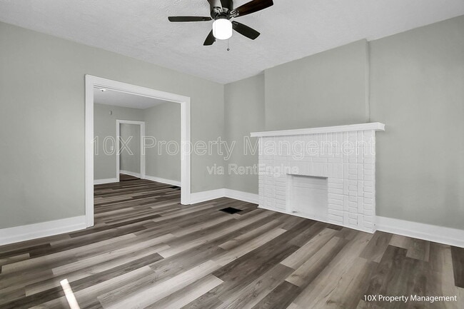 Building Photo - 1655 S 4th St