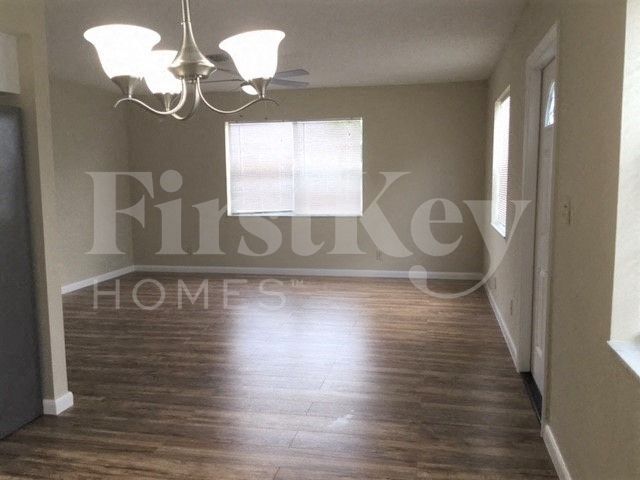 Foto del edificio - 7306 SW 3rd Ct