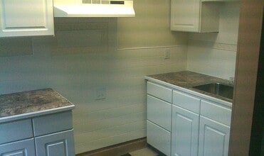 Building Photo - 72 Greenbush St