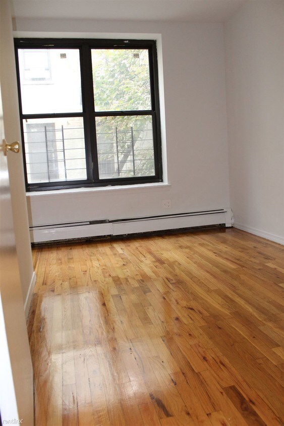 Primary Photo - 148 Parkside Ave