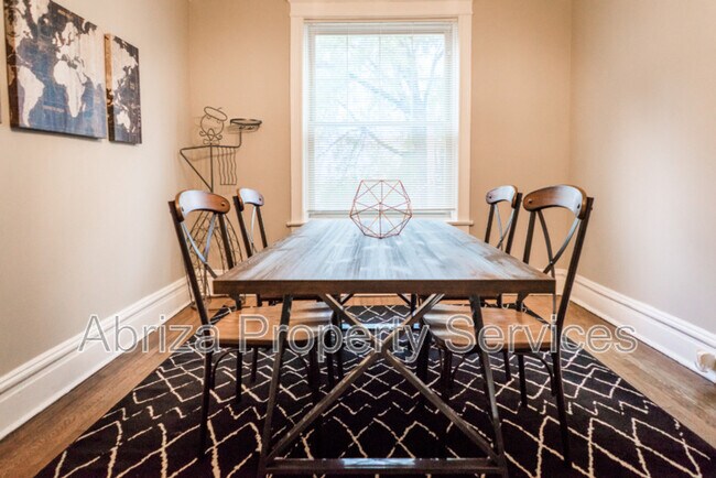 Foto del edificio - 1651 S Spring Ave