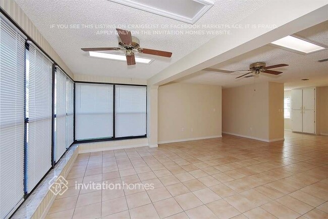 Building Photo - 1601 Stafford Rd