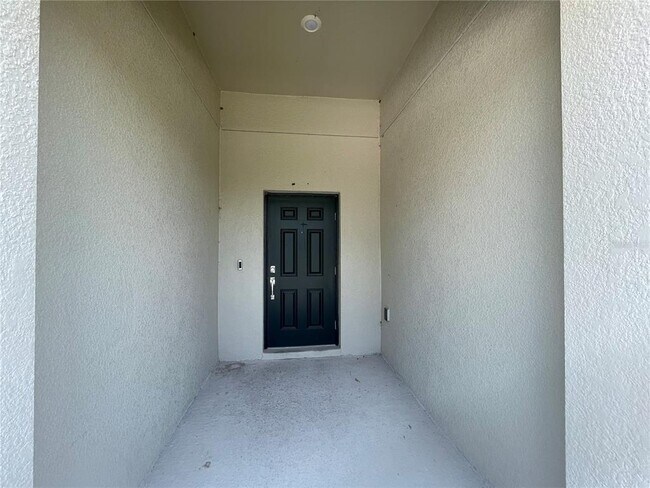 Building Photo - 33611 Sky Blossom Cir