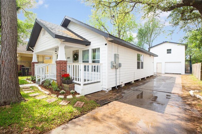 Building Photo - 3608 McIlhenny St