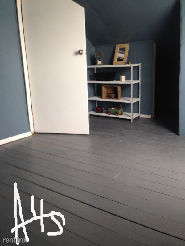 Foto del edificio - 4 br, 1 bath House - 326 Sycamore St