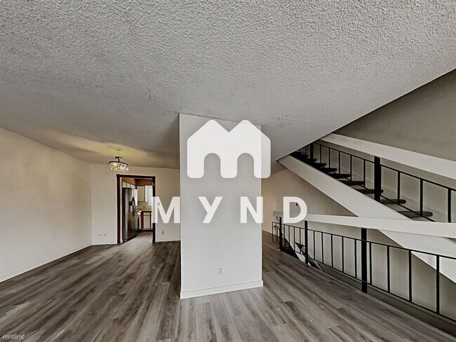 Building Photo - 4 br, 3.5 bath Condo - 7484 E Princeton Av...