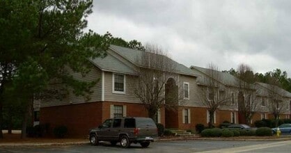 Building Photo - 2110 Lennox St