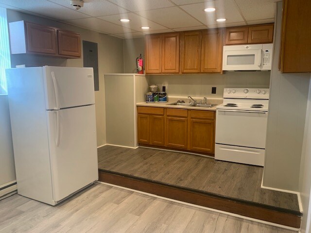 Eat in Kitchen - 331 Penn St