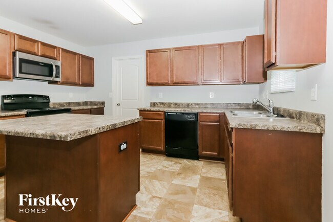 Foto del edificio - 170 Betty Ann Ln