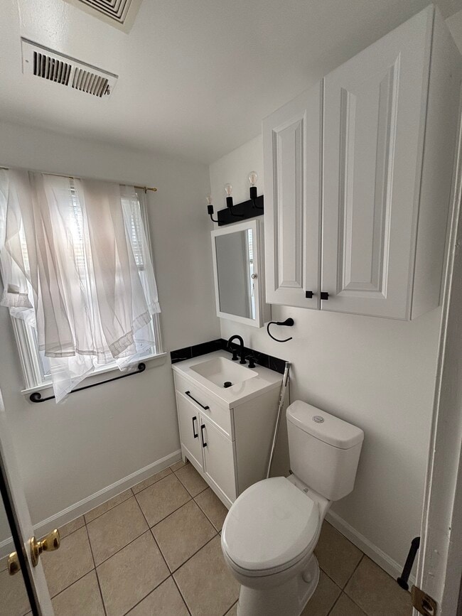Building Photo - 20786 Helle Ave