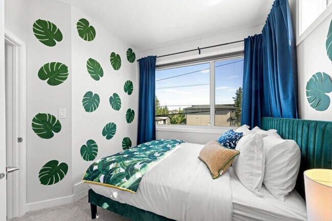 Photo du bâtiment - 15803-15897 97 Ave NW