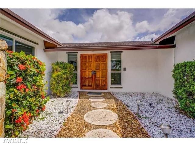 Building Photo - 4855 Acorn Dr