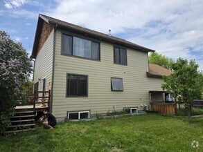 Building Photo - 224 Marilyn Ct