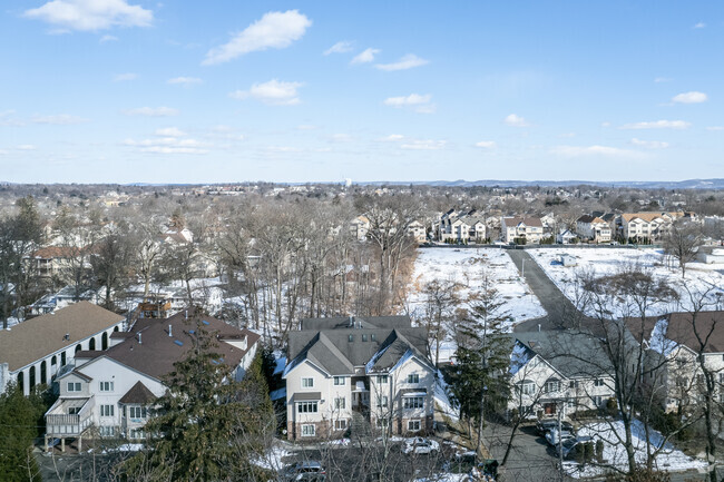 Aerial Photo - 41 Park Ln