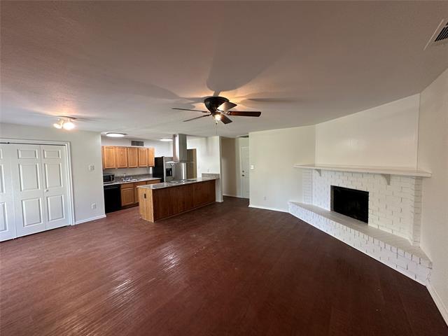 Foto del edificio - 504 Woodcrest Way