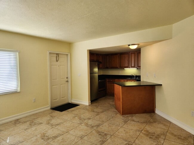 Building Photo - 3155 Royalston Ave