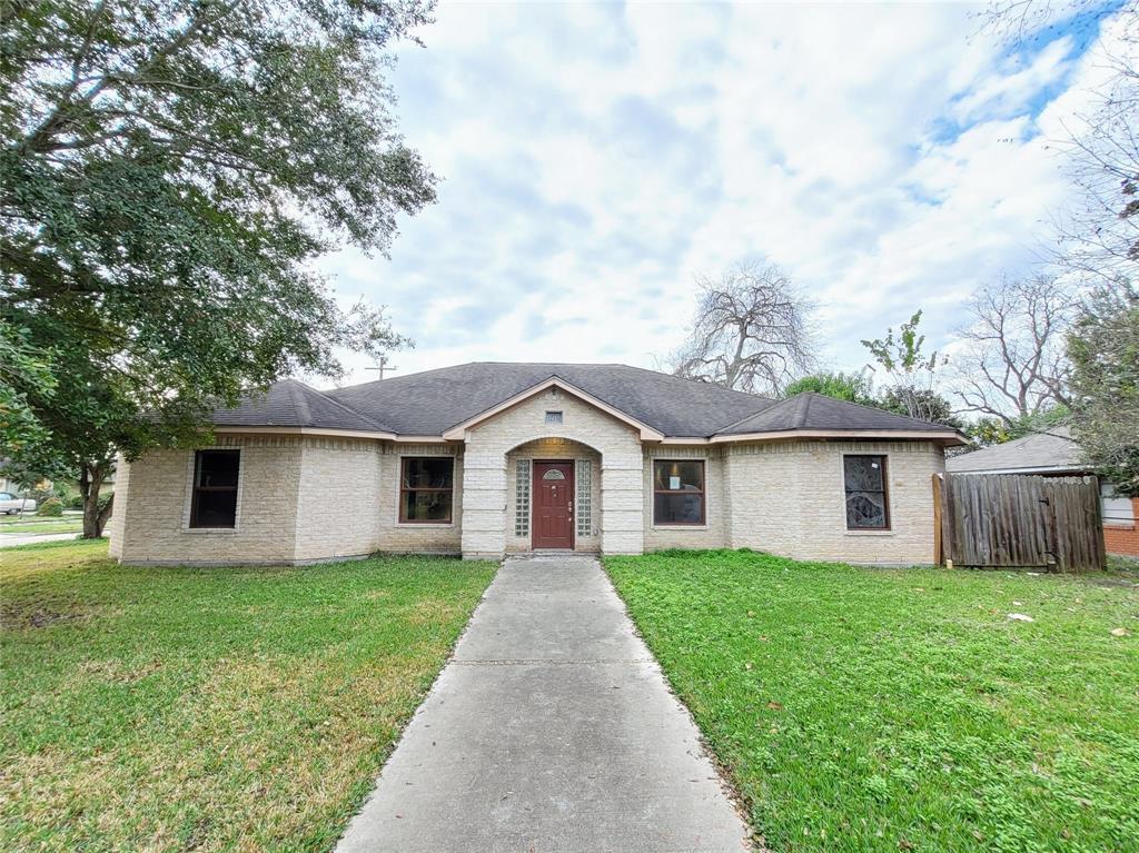 Primary Photo - 12514 Safeguard St