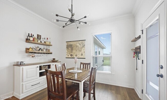 Building Photo - 1 br, 2 bath Condo - 17831 Beech Ridge Ave