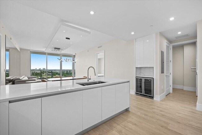 Foto del edificio - 220 Lake Shore Dr