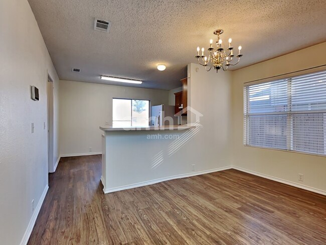 Foto del edificio - 214 High Pointe Ln