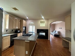 Building Photo - 7131 Harmony Cove