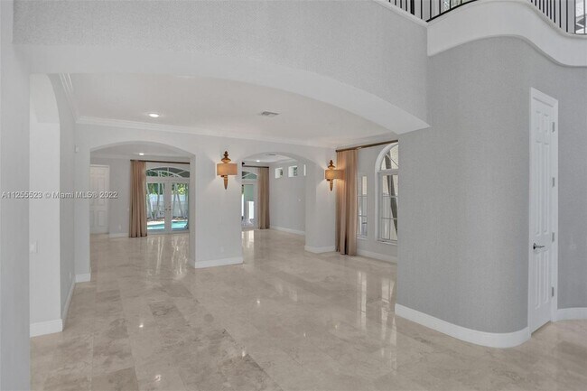Foto del edificio - 821 SE 2nd Ct