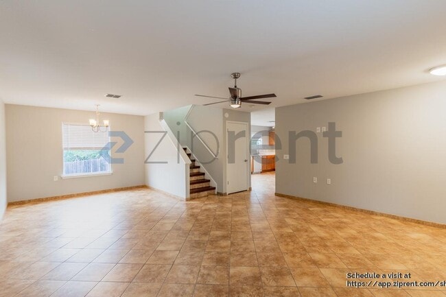 Foto del edificio - 817 Sheraton Ave