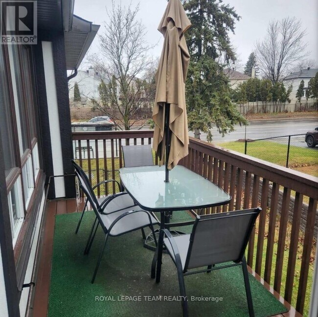 Photo du bâtiment - 7 Harness Ln